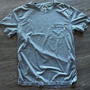 Men’s Vuori T shirt size medium